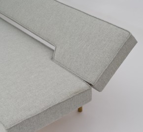 sofa navrátil