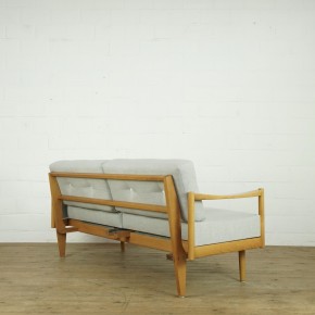 Extendable sofa