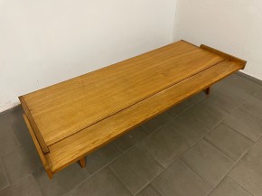 Extendable sofa